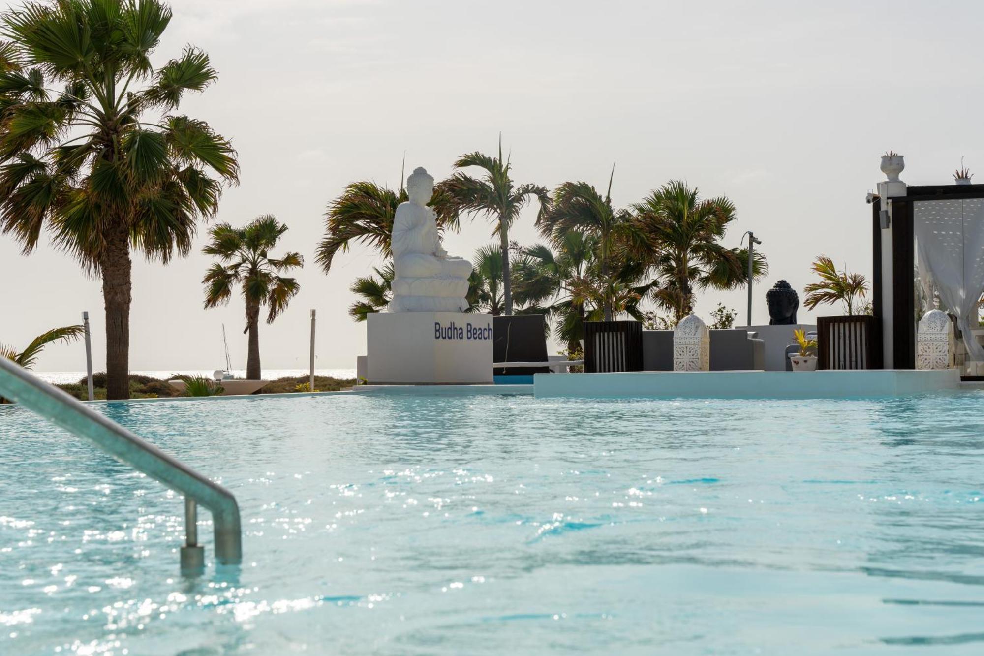 Hotel Livvo Budha Beach Санта-Мария Экстерьер фото
