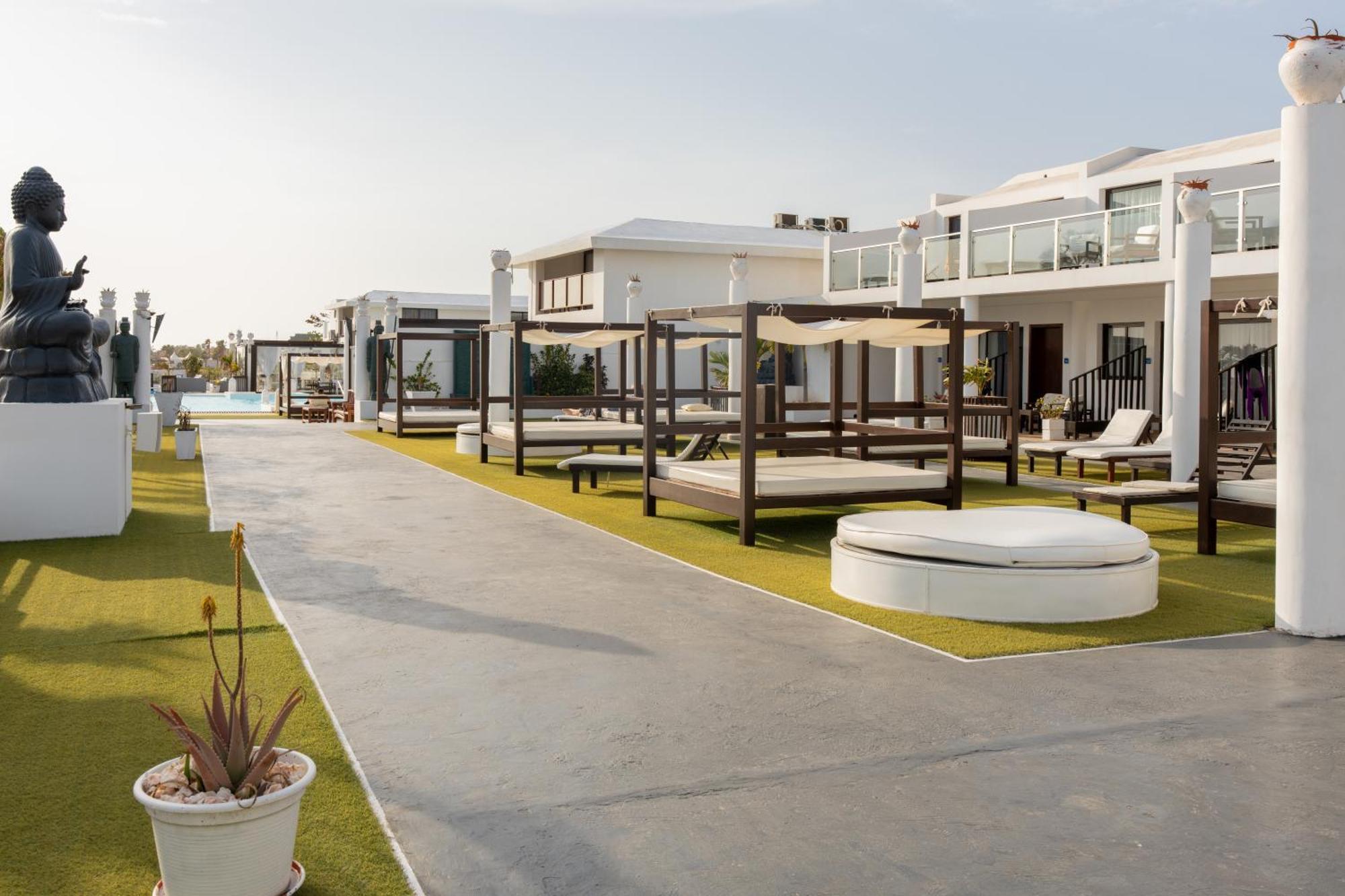 Hotel Livvo Budha Beach Санта-Мария Экстерьер фото